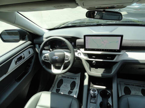 2025 Ford Explorer Active