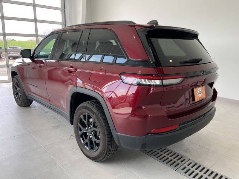 2025 Jeep Grand Cherokee Altitude
