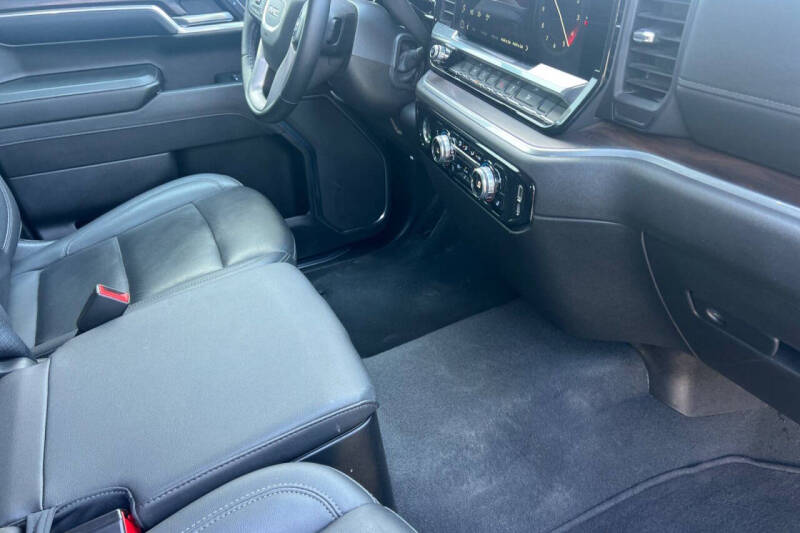 2024 GMC Sierra 1500