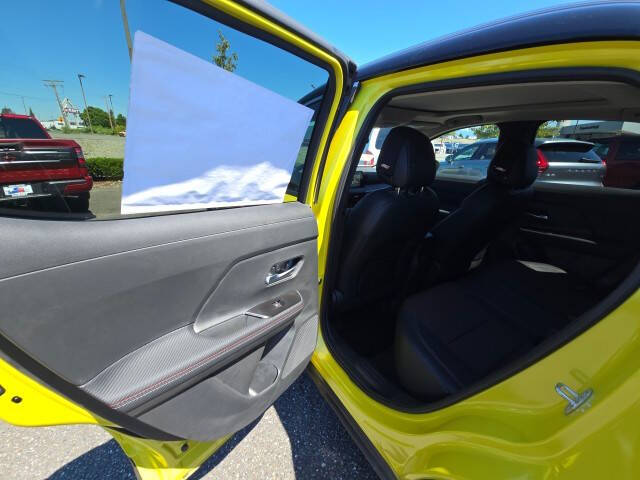 2025 Nissan Kicks SR