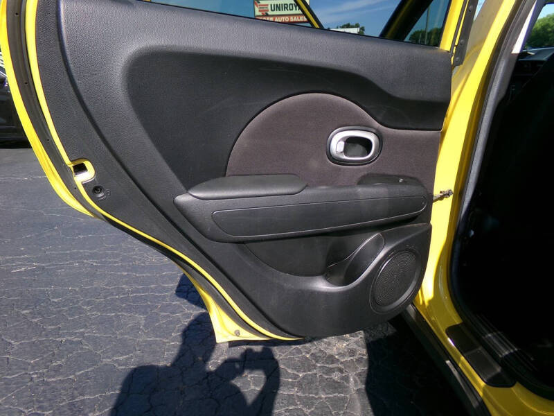 2016 Kia Soul +