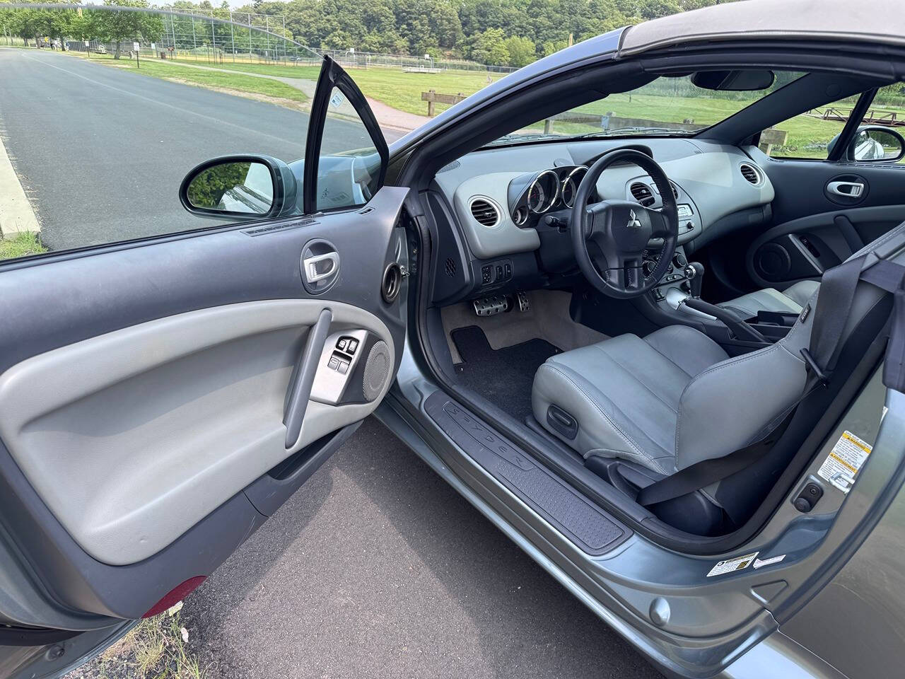 2007 Mitsubishi Eclipse Spyder 2