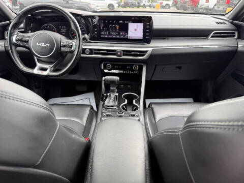 2022 Kia K5