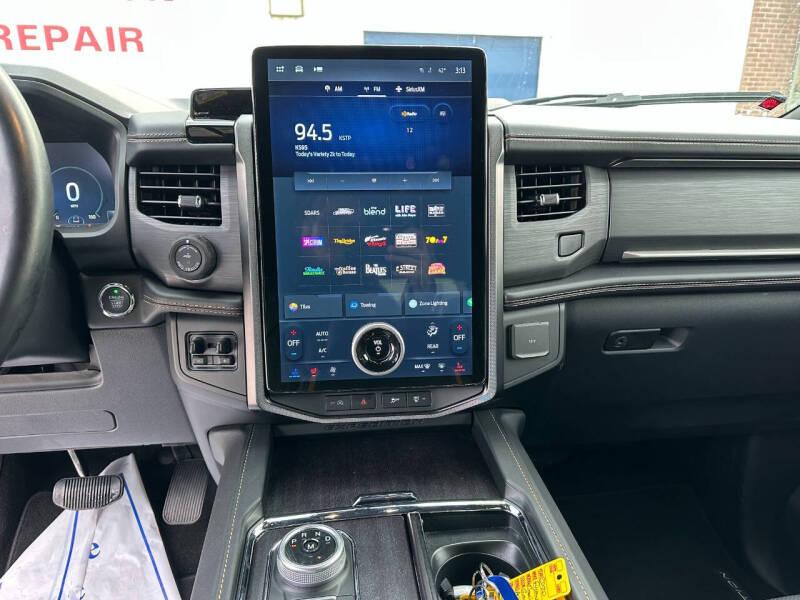 2023 Ford Expedition MAX Platinum