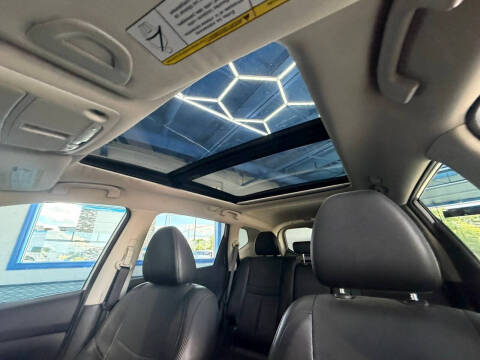 2015 Nissan Rogue SL