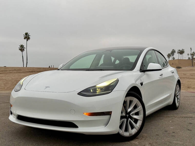 2023 Tesla Model 3 Base's photo