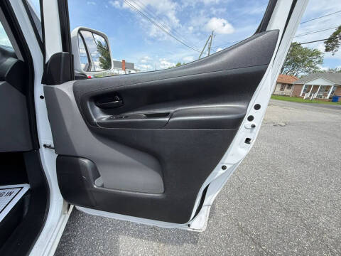 2021 Nissan NV200