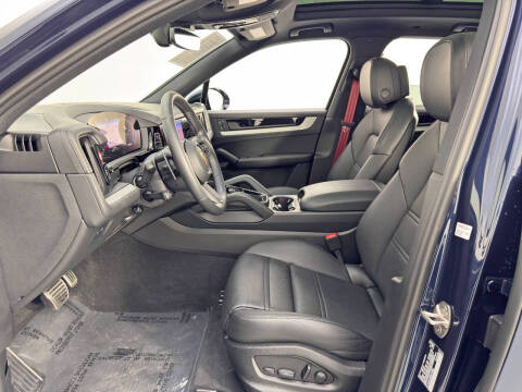 2025 Porsche Cayenne S