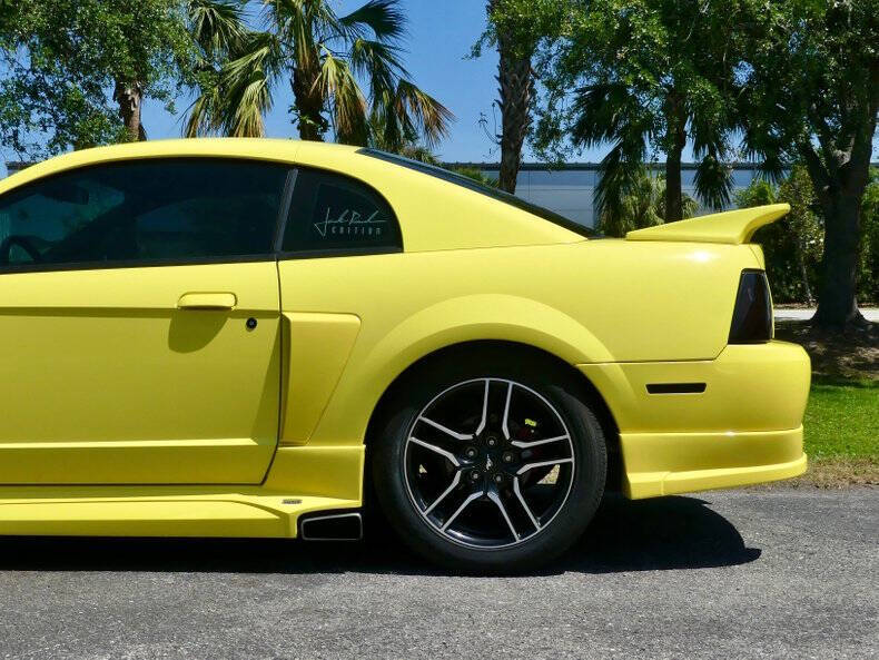 2001 Ford Mustang