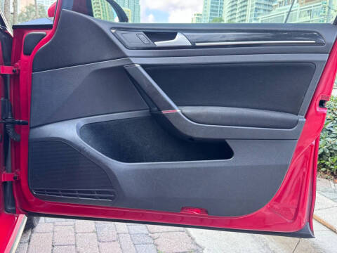 2017 Volkswagen Golf GTI S