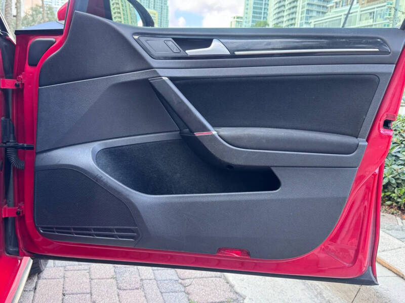 2017 Volkswagen Golf GTI S