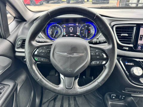 2019 Chrysler Pacifica Touring L Plus