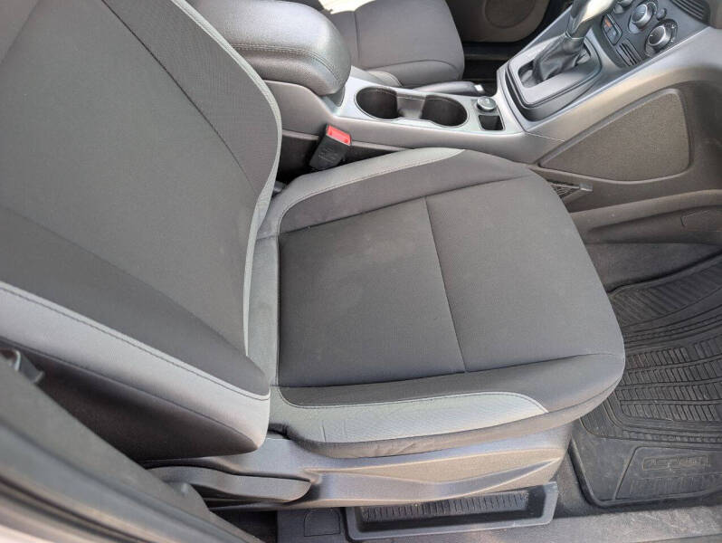 2015 Ford Escape S