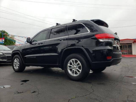 2018 Jeep Grand Cherokee Laredo E