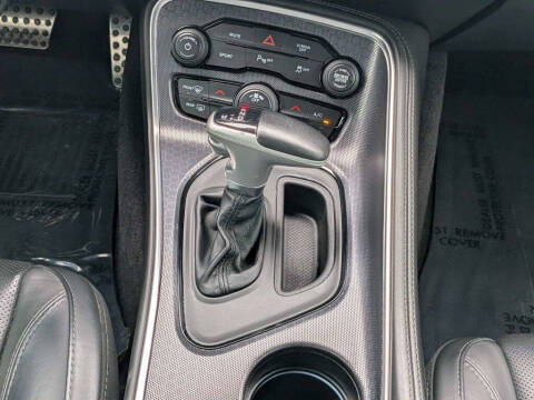 2017 Dodge Challenger SXT