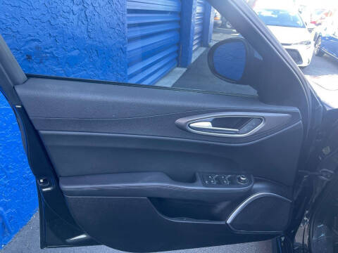 2022 Alfa Romeo Giulia Veloce