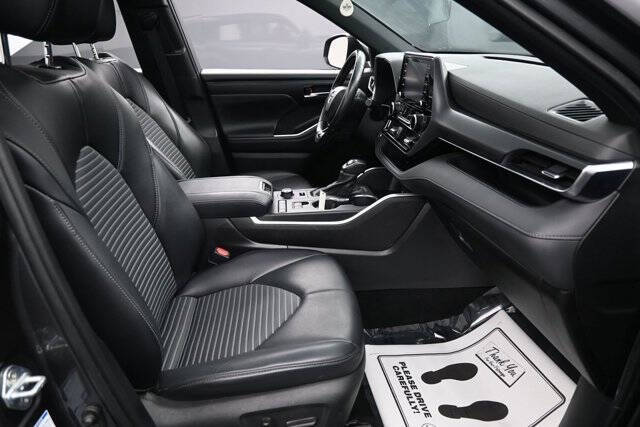 2021 Toyota Highlander XSE