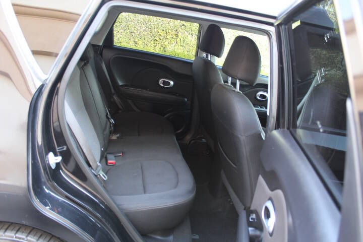2019 Kia Soul +