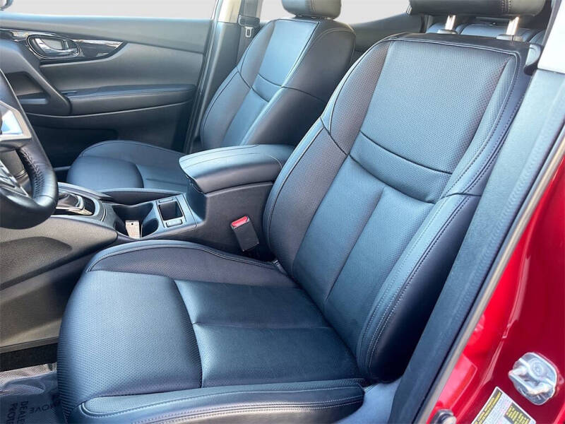 2022 Nissan Rogue Sport SL