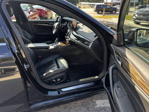 2019 BMW 5 Series 530i