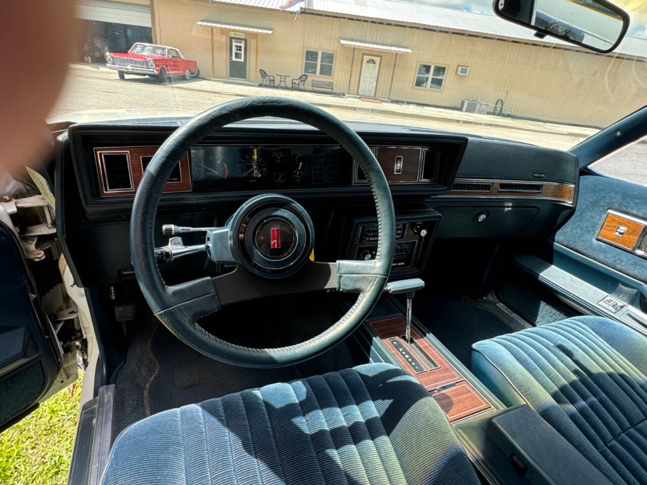 1987 Oldsmobile Cutlass Salon for sale at Memory Lane Classic Cars in Bushnell, FL