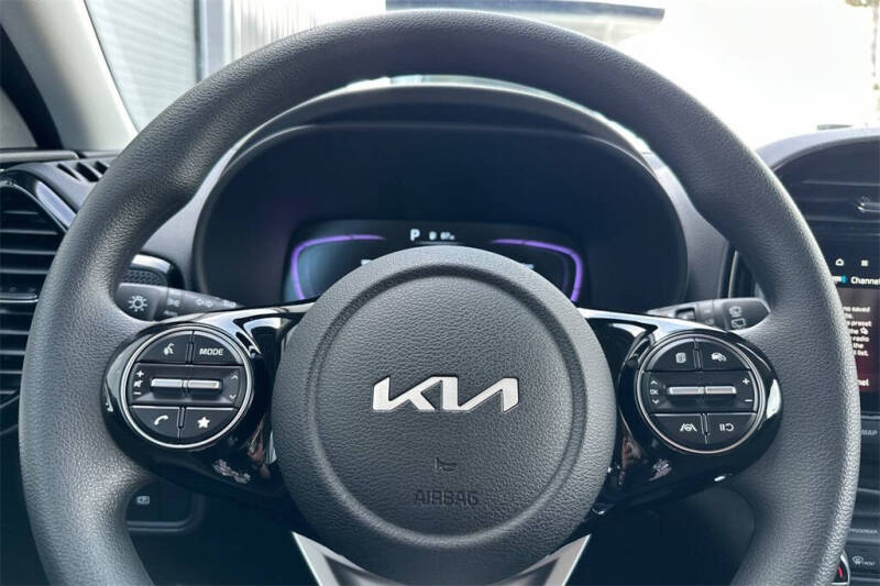 2025 Kia Soul S