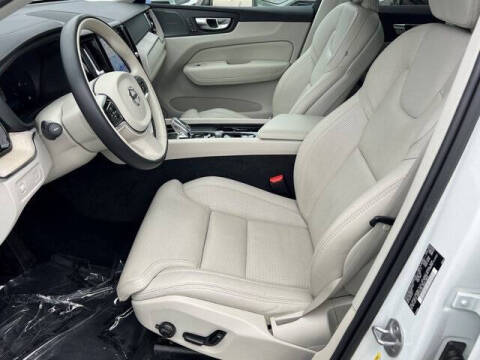 2022 Volvo XC60 B5 Inscription