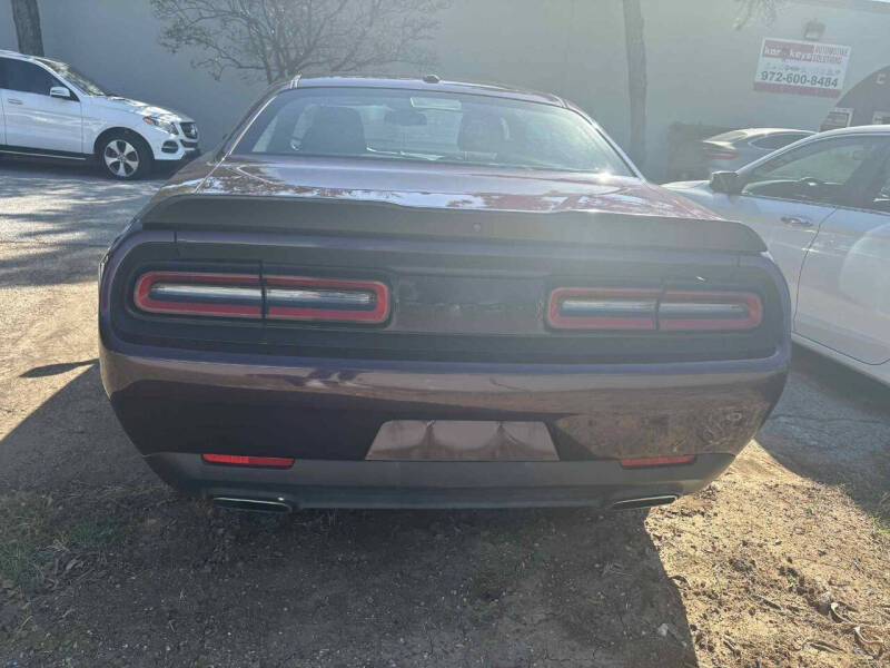 2021 Dodge Challenger SXT