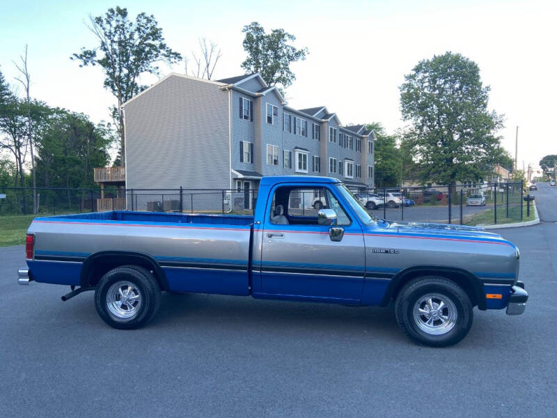 1992 Dodge RAM 150 LE