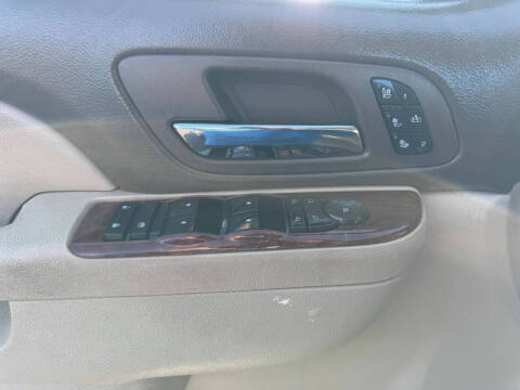 2013 Chevrolet Avalanche LTZ Black Diamond