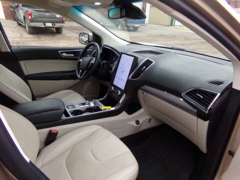 2021 Ford Edge Titanium