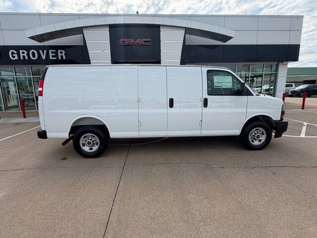 2026 GMC Savana 2500