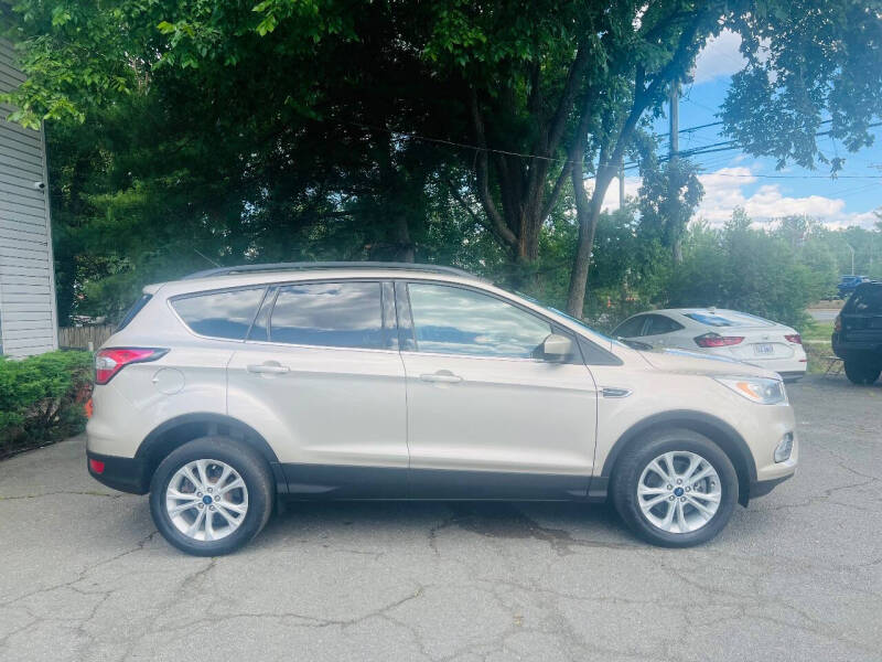 2017 Ford Escape SE