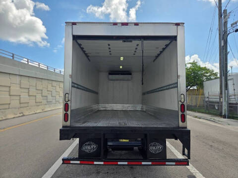 2020 Isuzu NRR