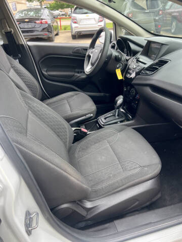 2017 Ford Fiesta SE