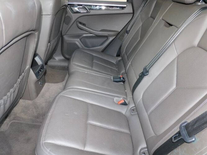 2015 Porsche Macan S