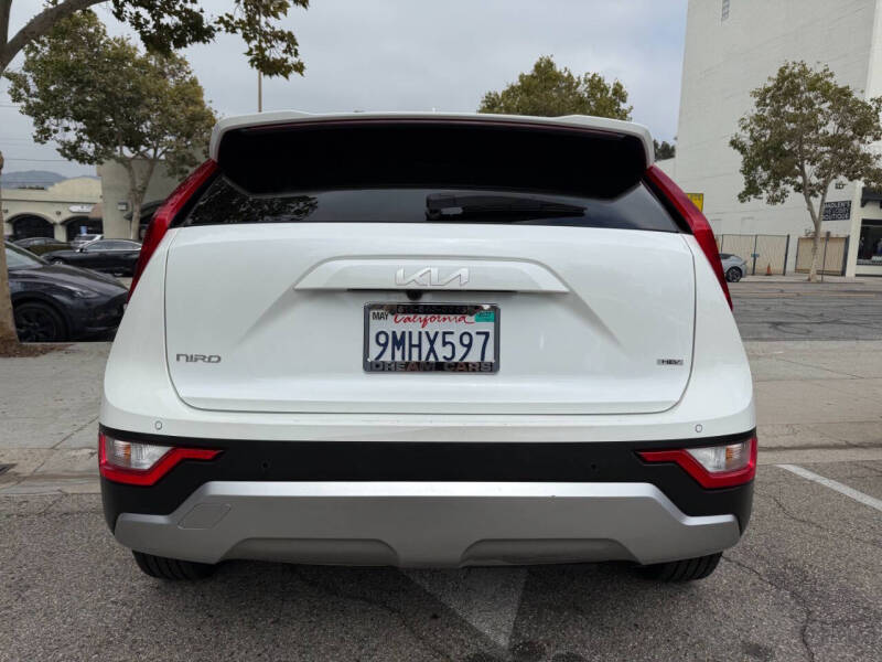 2024 Kia Niro EX