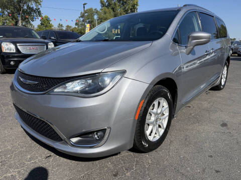 2020 Chrysler Pacifica Touring L