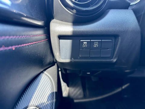 2016 Mazda MX-5 Miata Club