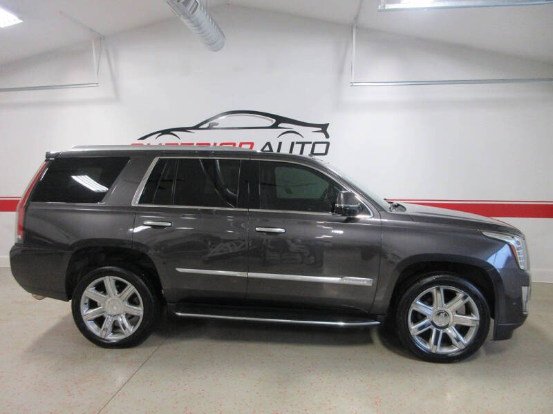 2017 Cadillac Escalade Luxury