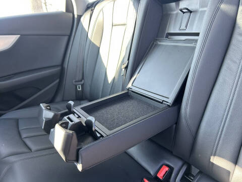 2017 Audi A4 2.0T quattro Premium