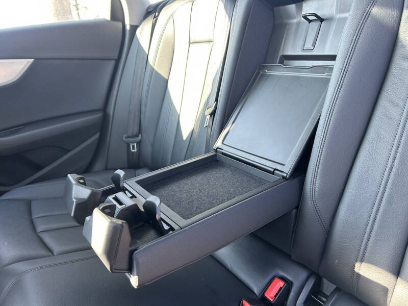 2017 Audi A4 2.0T quattro Premium