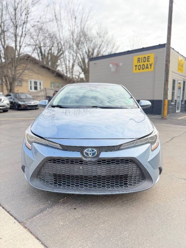 2022 Toyota Corolla Hybrid LE