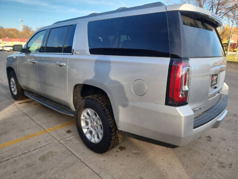2017 GMC Yukon XL SLT