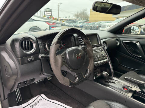2013 Nissan GT-R Premium