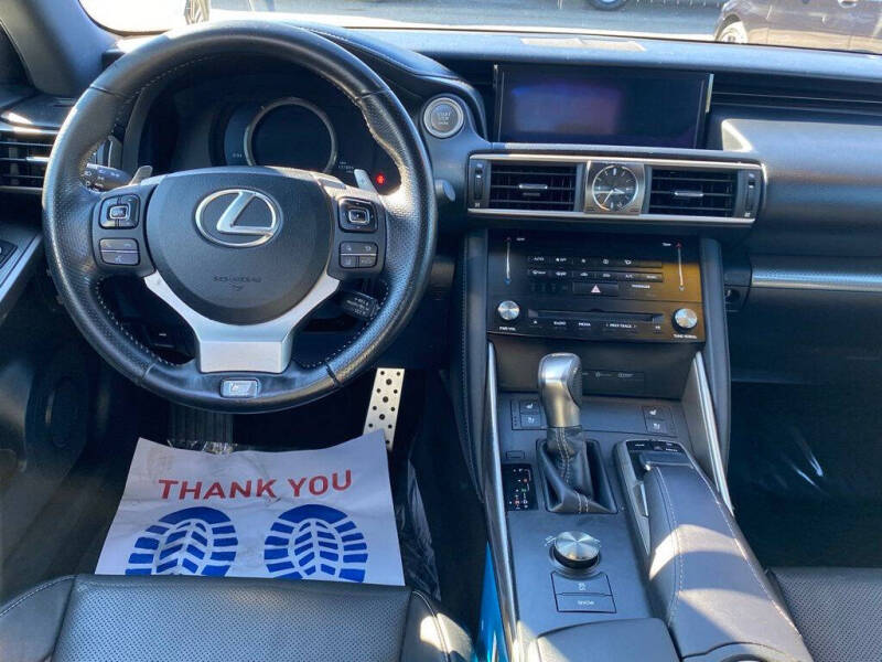 2017 Lexus IS 200t
