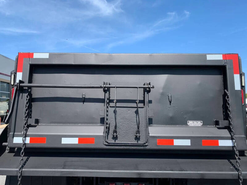 2016 Freightliner M2 106