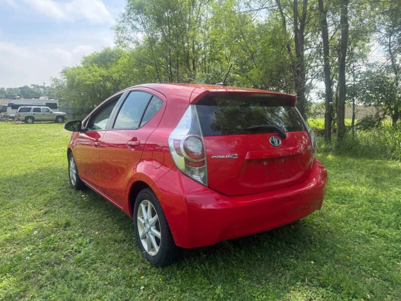 2014 Toyota Prius c Four