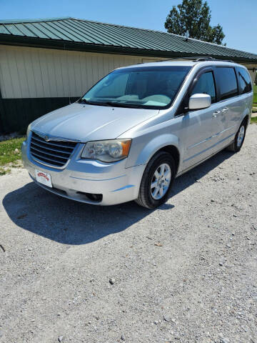 2010 Chrysler Town and Country for sale at WESTSIDE GARAGE LLC in Keokuk IA