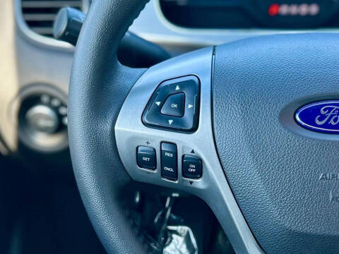 2016 Ford Taurus SEL